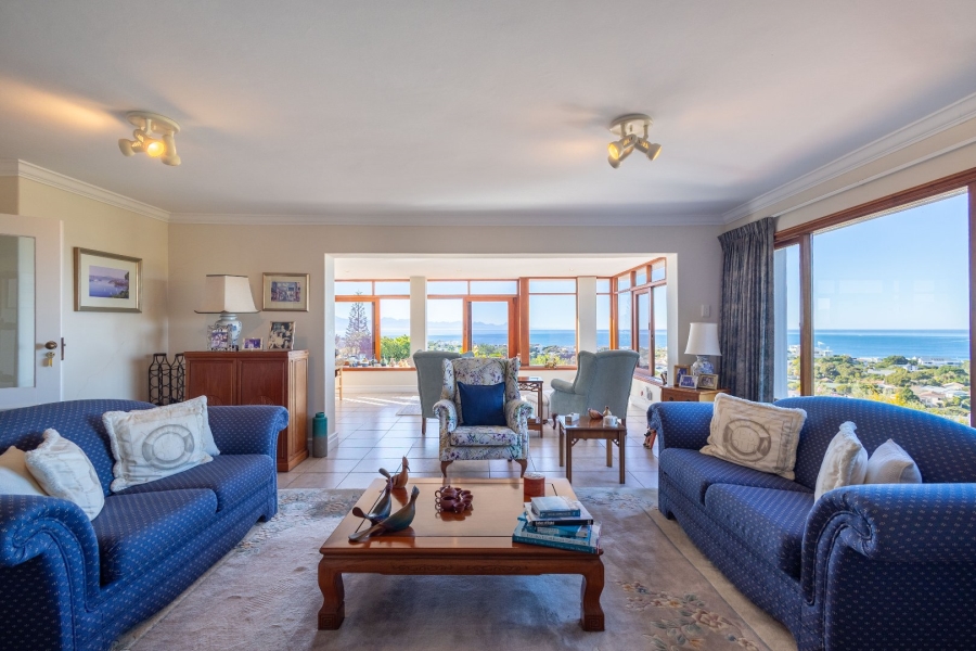 4 Bedroom Property for Sale in Lower Robberg Western Cape
